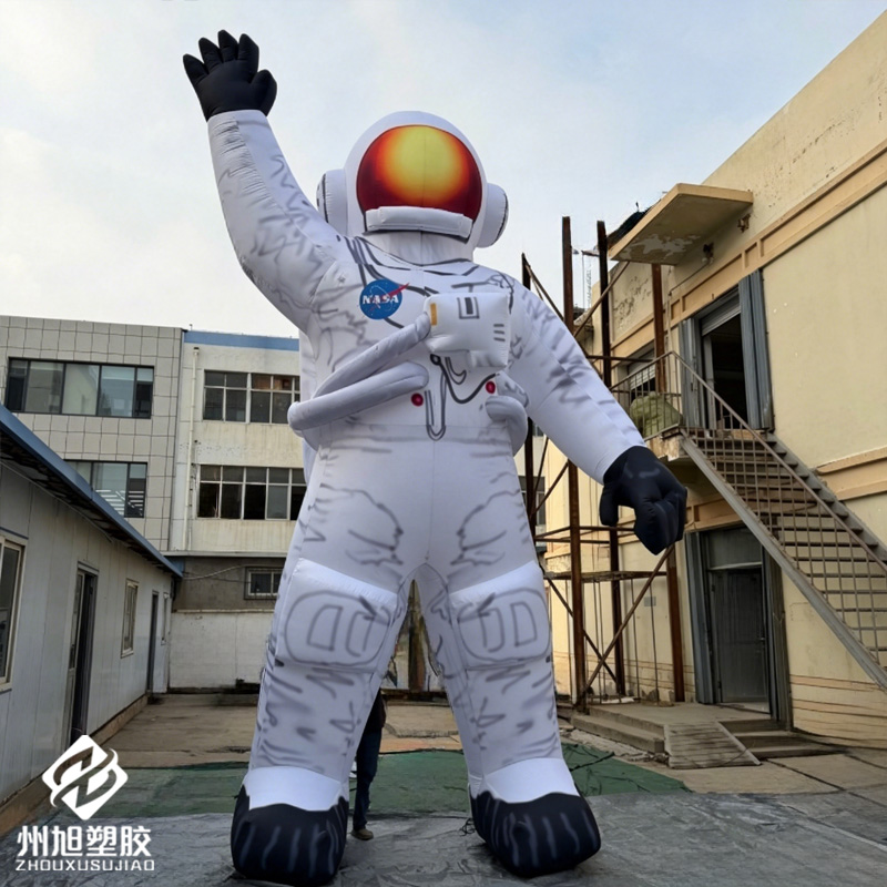 Inflatable astronaut, space sc - Science Exhibition Models avis et prix